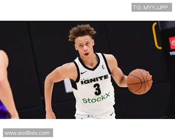 戴森丹尼尔斯的崛起之路：从青涩新星到篮球场上的全能战士